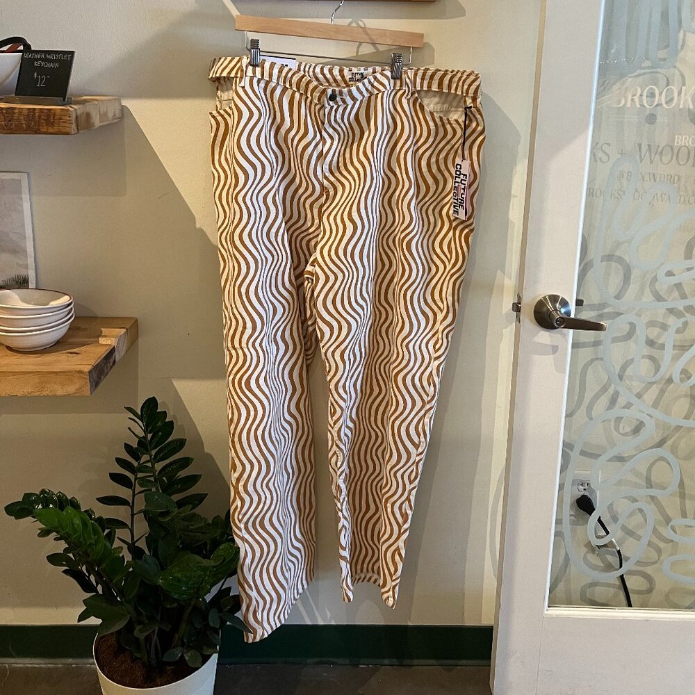 NWT Future Collective Wavy Jeans w/ Hip Crop Outs